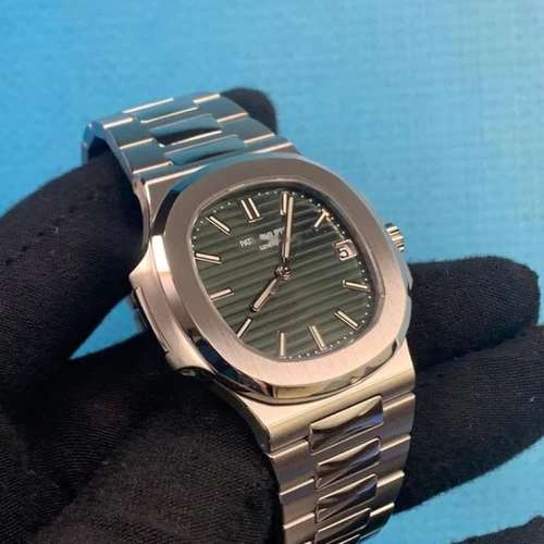 Patek Philippe 5711/1A Nautilus - Image 3