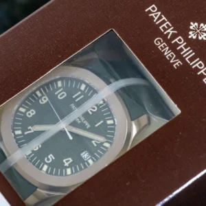 Patek Philippe 5168G Aquanaut khaki green