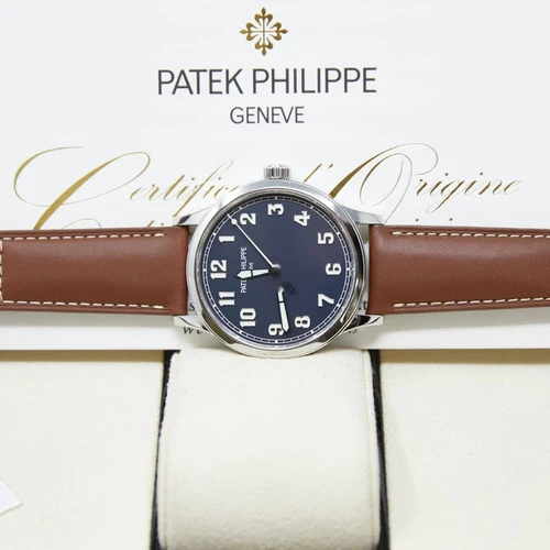 Patek Philippe Calatrava 5522A Pilot