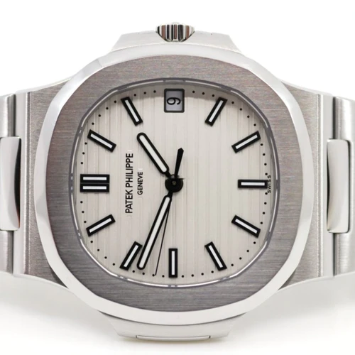 Patek Philippe Nautilus 5711/1A white