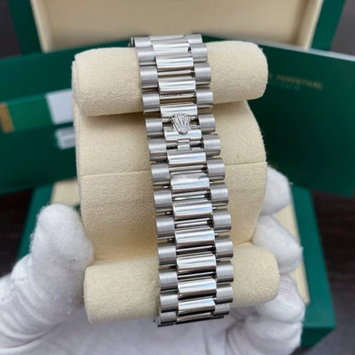 Rolex Day-Date 40 Platinum 228206 | Ice Blue Motif Dial Box & Papers 2018 - Image 3