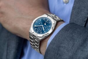 Vacheron Constantin Overseas Ultra-Thin
